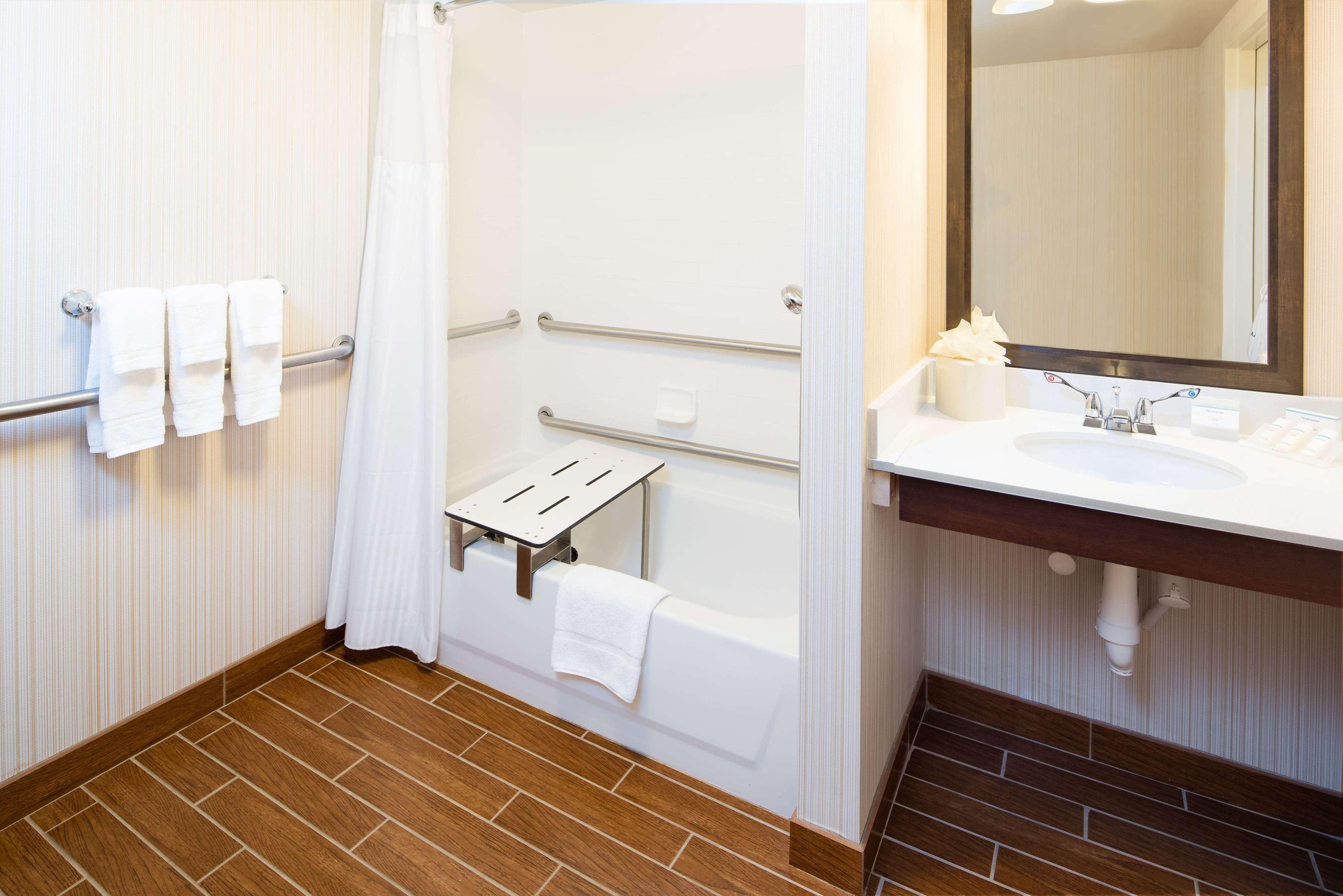 Hilton Garden Inn Portland Airport Esterno foto