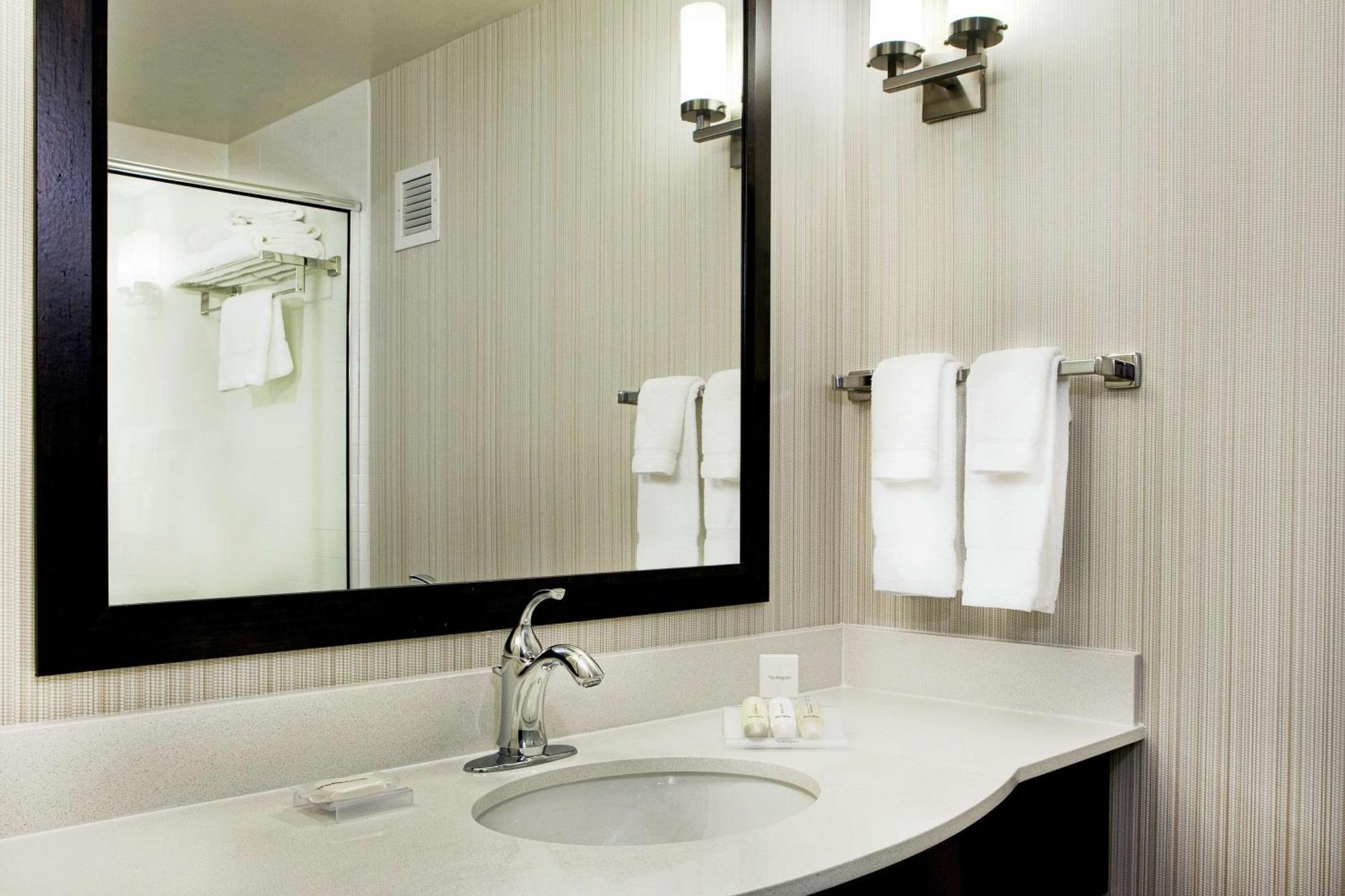 Hilton Garden Inn Portland Airport Esterno foto