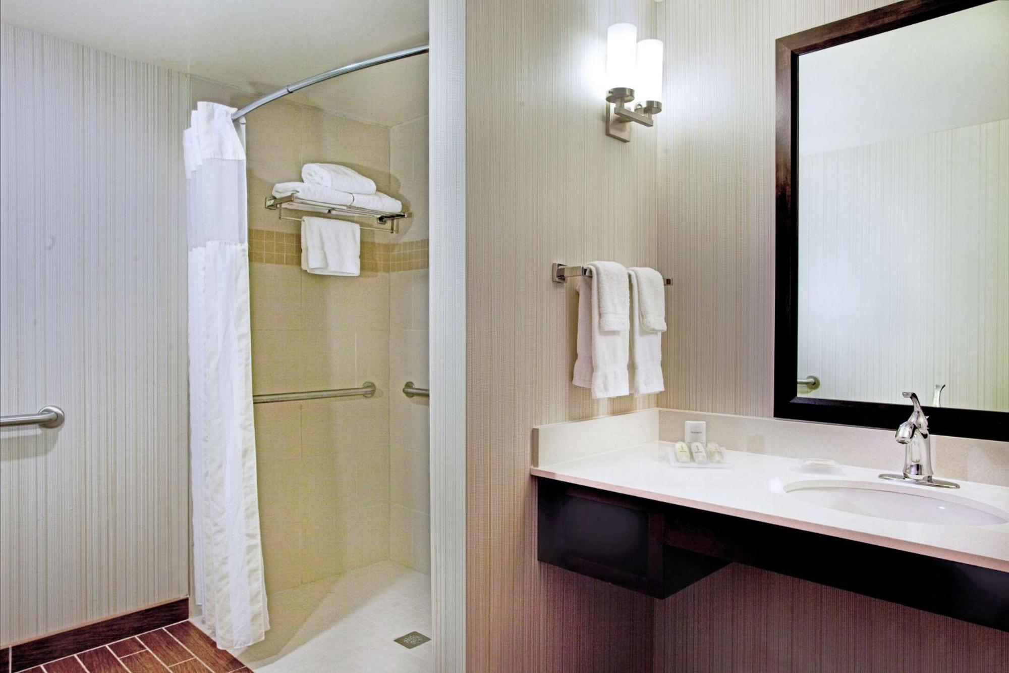 Hilton Garden Inn Portland Airport Esterno foto