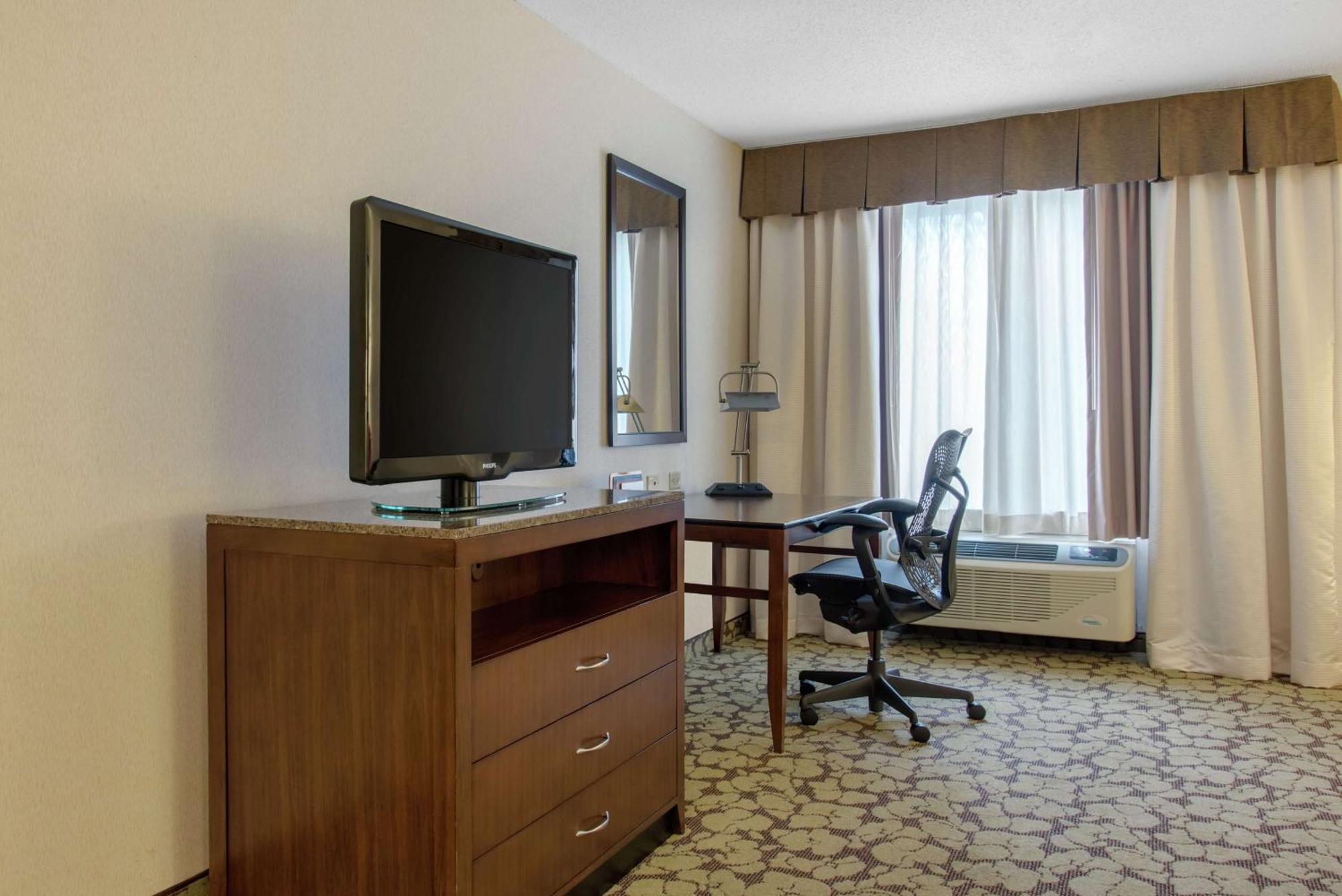 Hilton Garden Inn Portland Airport Esterno foto