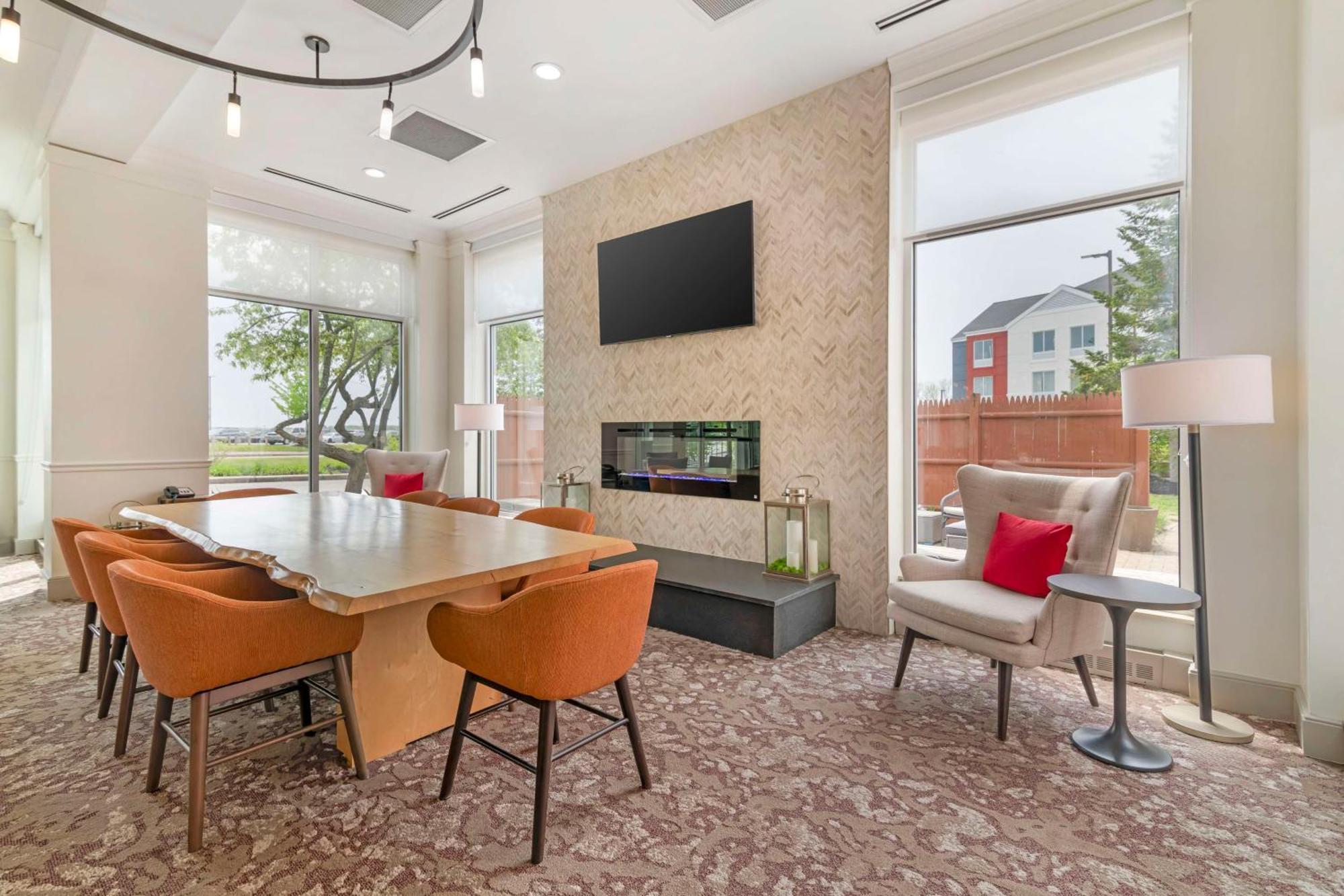 Hilton Garden Inn Portland Airport Esterno foto